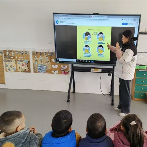 江苏省徐州市铜山区单集镇黄集幼儿园关工委全力防控传染病呵护幼苗成长