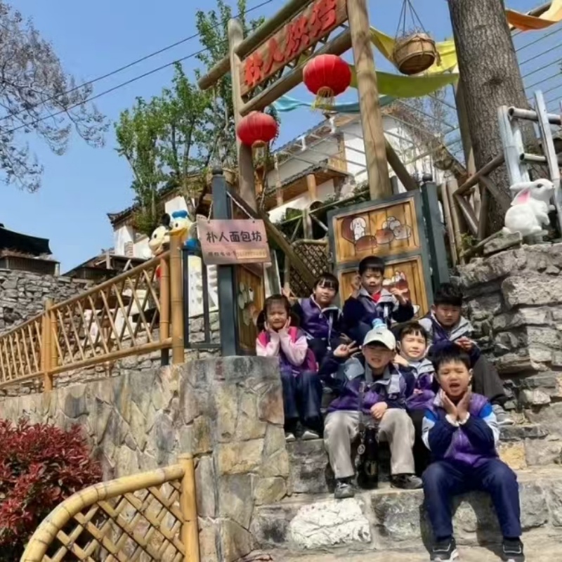 江苏省徐州市铜山区张集镇橄榄幼稚园关工委：“趣”春游—探访徐州梁堂古村