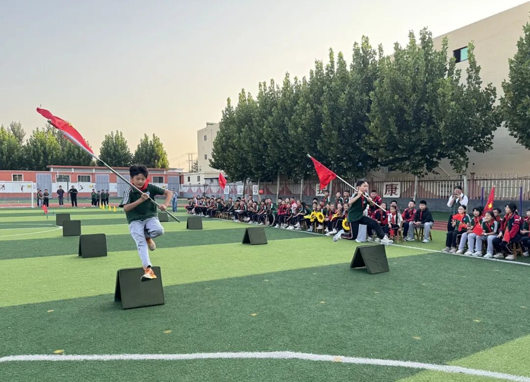 月圆映华夏 童心贺国庆——山东省临沂市河东区八湖镇柴河小学举行趣味活动庆双节