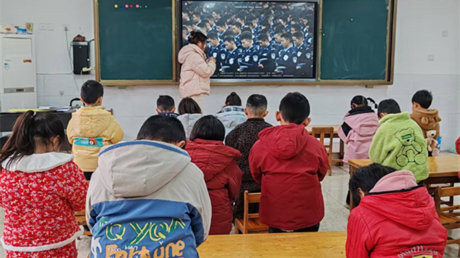 铭记历史 珍爱和平——江苏省徐州市铜山区刘集镇棉布幼儿园关工委开展国家公祭日爱国教育活动