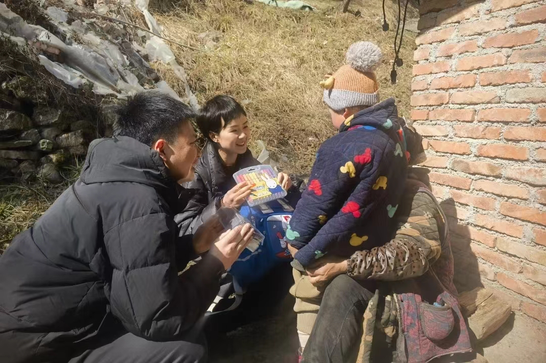 “未”爱奔赴，“守”护成长——雅安市宝兴县开展困境儿童关爱普法活动