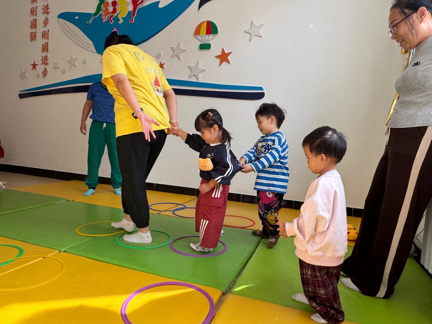 内蒙古自治区赤峰市元宝山区平庄城区街道天山社区关工委举办“运动我最棒”亲子活动