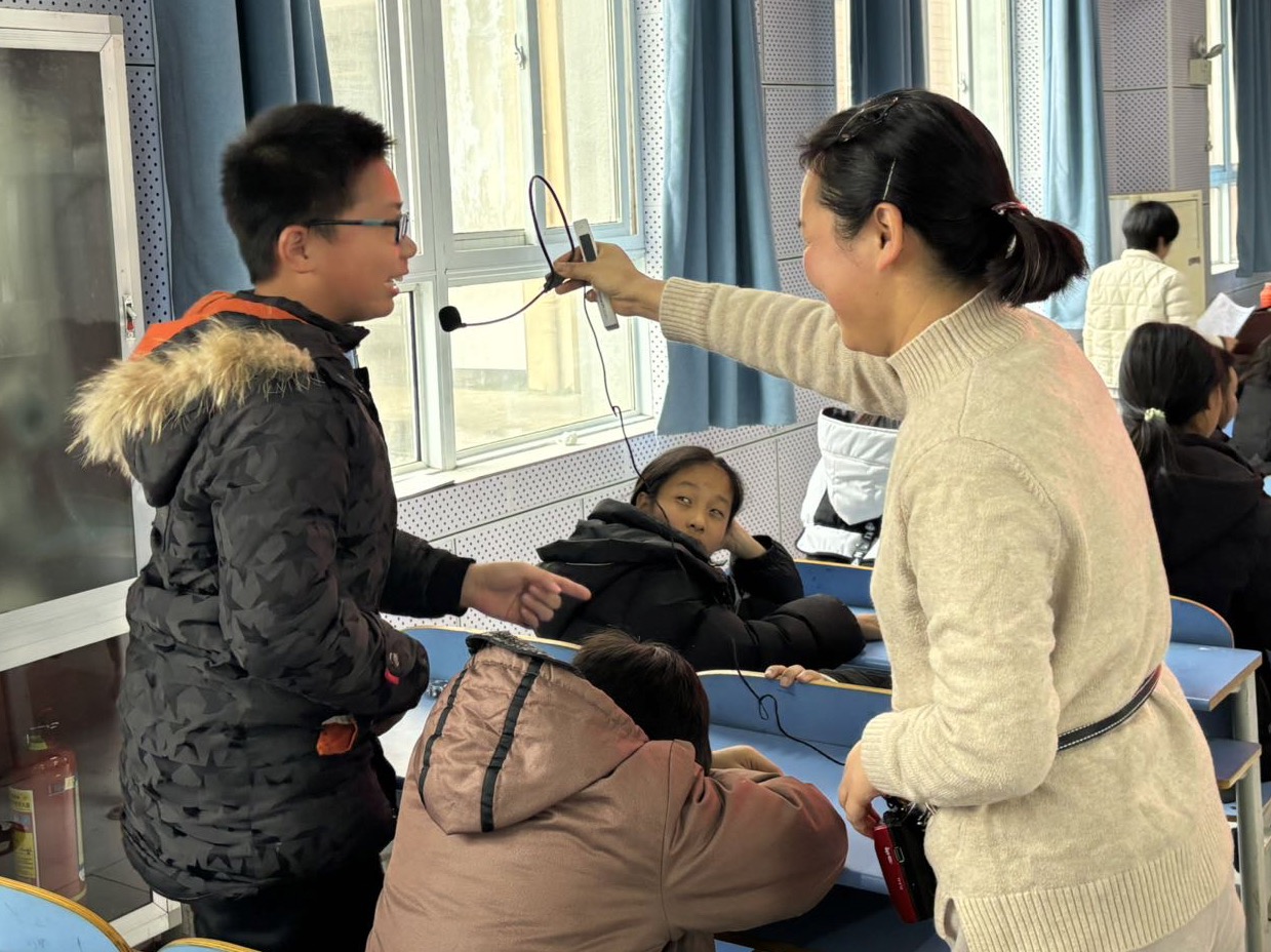 合肥市庐江县泥河镇初级中学关工委组织开展青少年健康成长自我保护教育讲座