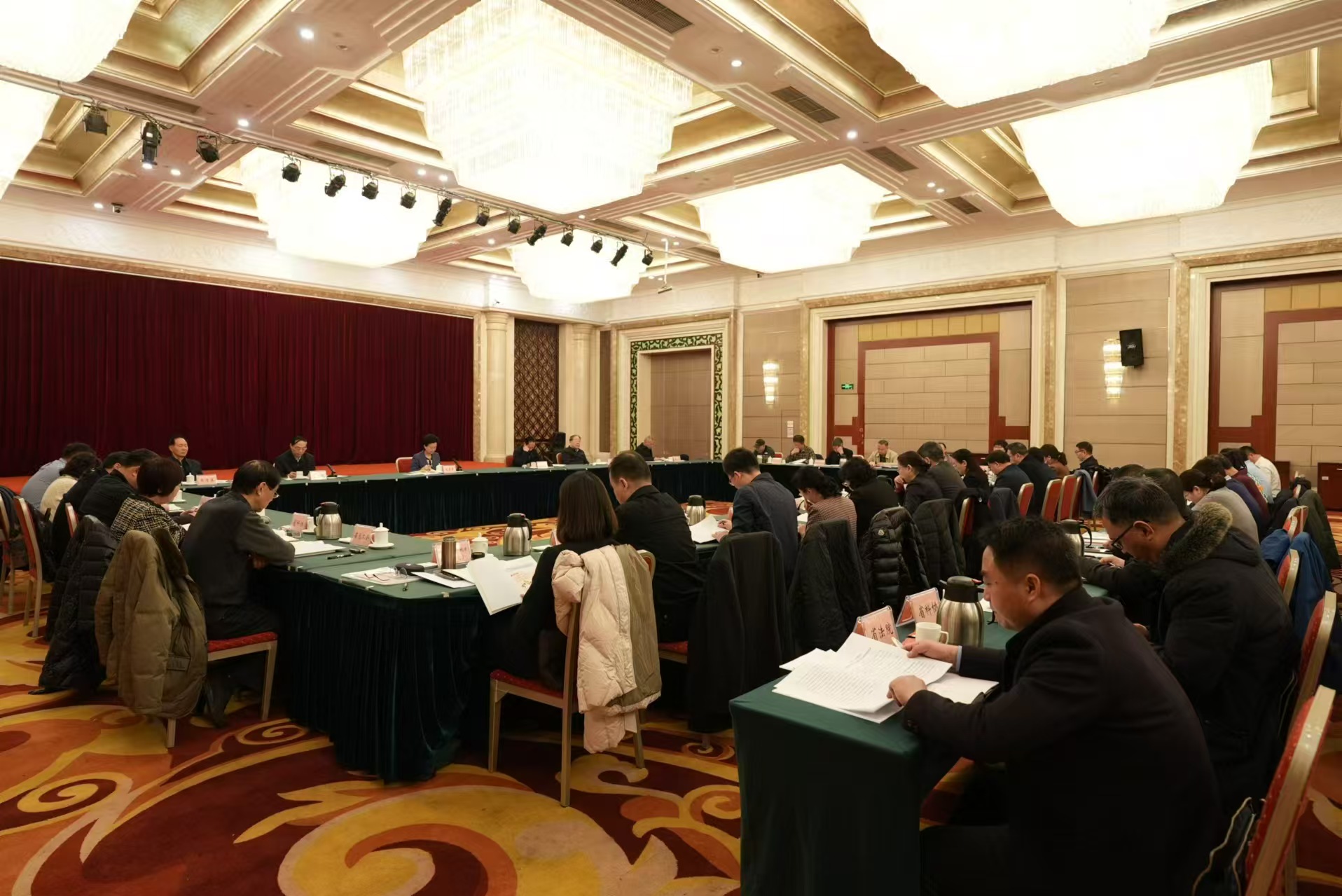 河南省关工委成员单位联席会议在郑召开