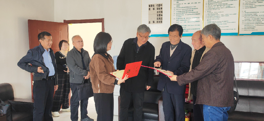 河北省秦皇岛市关工委到卢龙县调研关心下一代工作