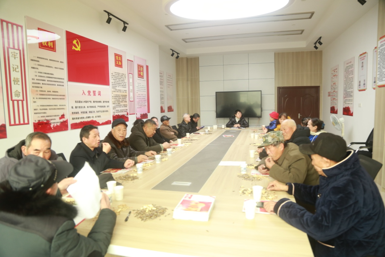 崇仁县法院关工委召开退休老干部迎新春茶话会