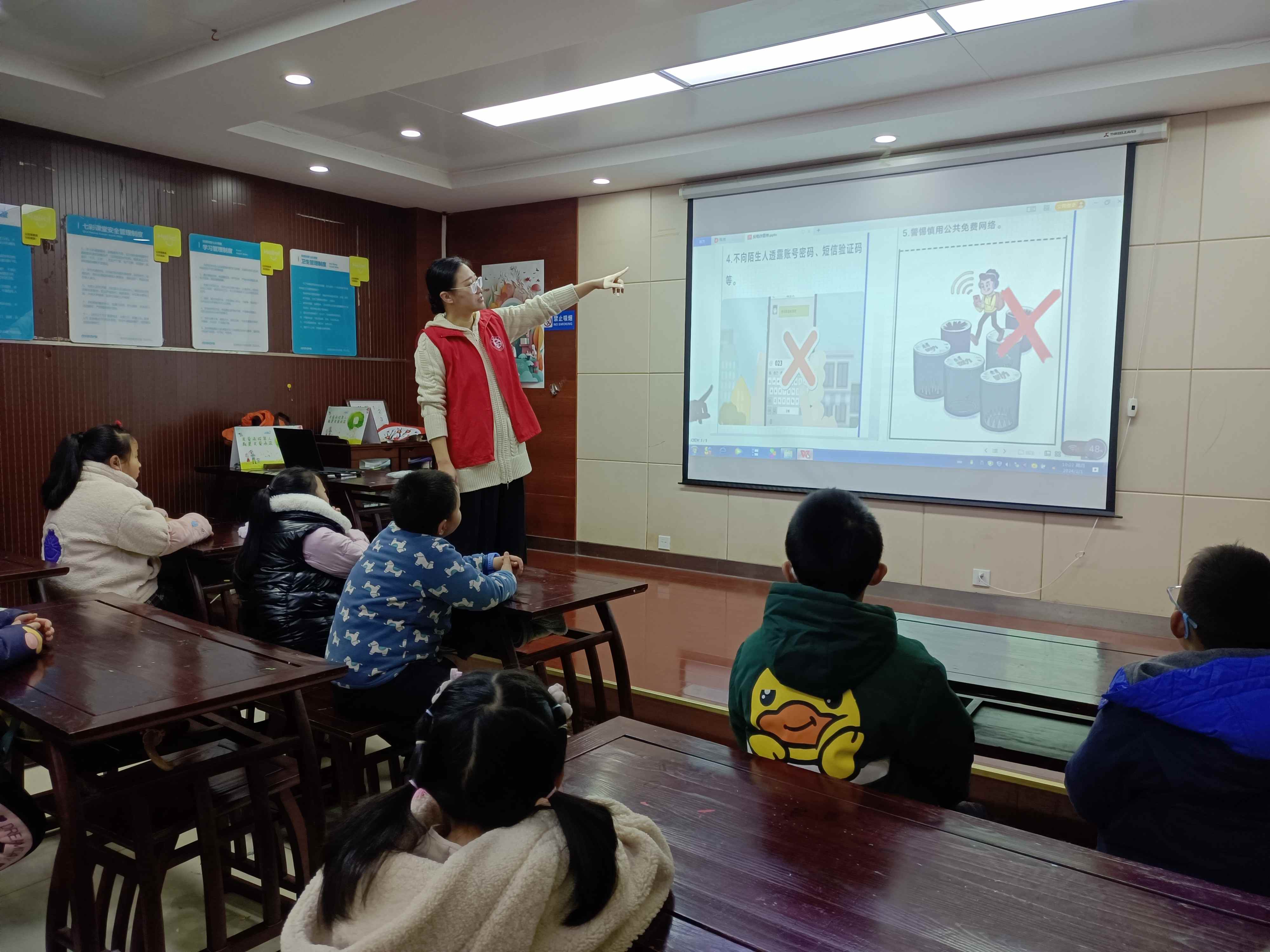安徽省合肥市包河区烟墩街道欣园社区关工委开展“反诈‘童’心 防诈‘同’行”反诈科普活动