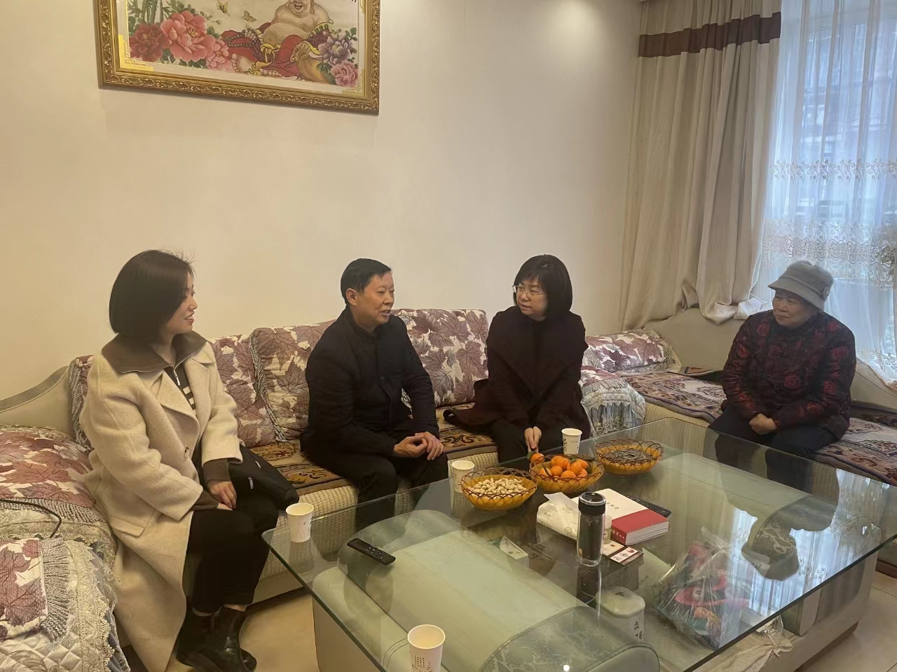 南充市南部县县委常委、县委组织部部长、县关工委主任刘颖一行看望慰问县关工委“五老”