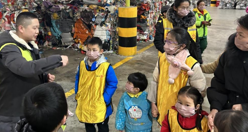 成都市金牛区凤翔社区关工委开展青少年寒假拓展活动