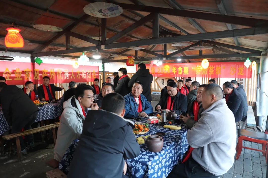 春节不打烊，时短情意长——濉溪县关工委动员辖区各单位与外出返乡人员对接，助力家乡建设