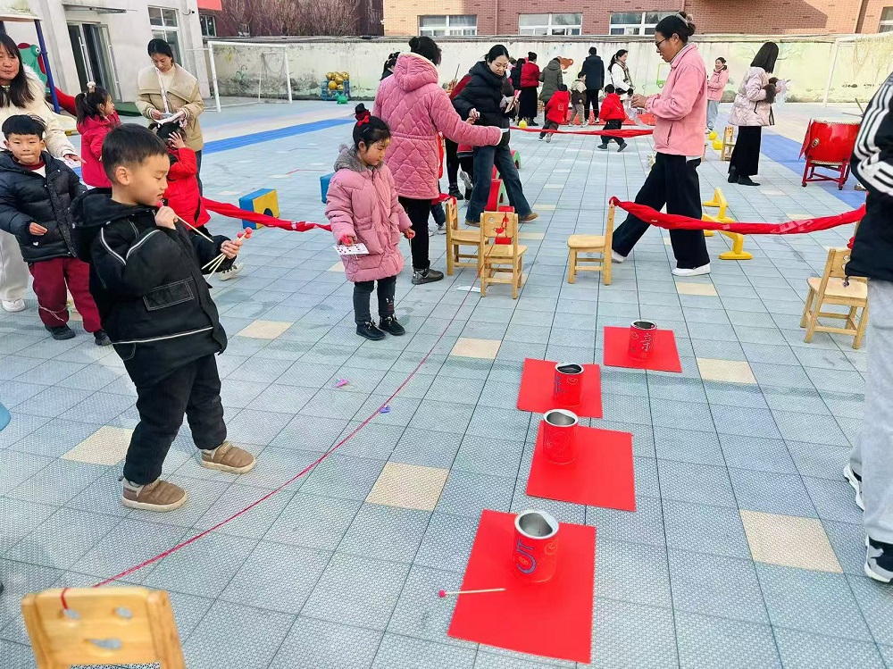 江苏省徐州经济技术开发区徐庄镇王楼村关工委联合幼儿园举办“童趣无限，运动相伴”为主题趣味运动会