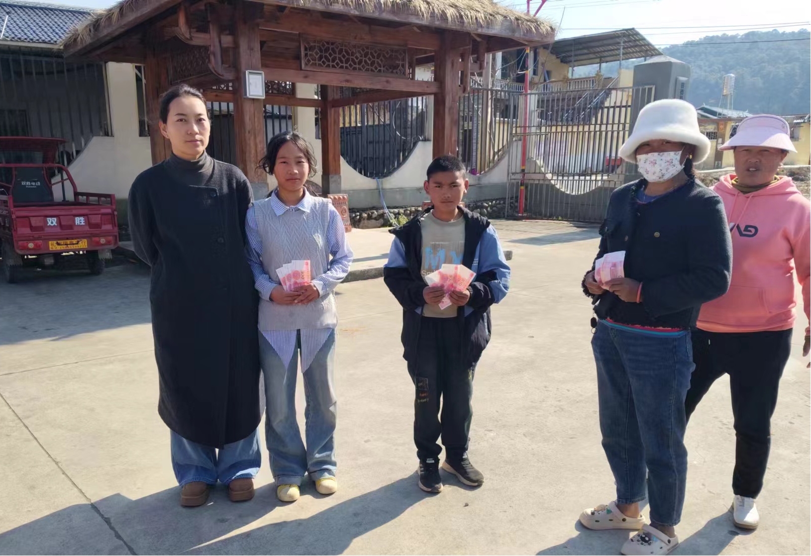 四川省凉山州喜德县关工委开展暖冬慰问活动，关爱困境青少年健康成长