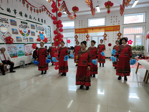 黑龙江省牡丹江市阳明区机车东社区关工小组举办“欢歌颂党恩 逐梦幸福年”迎新春文艺汇演