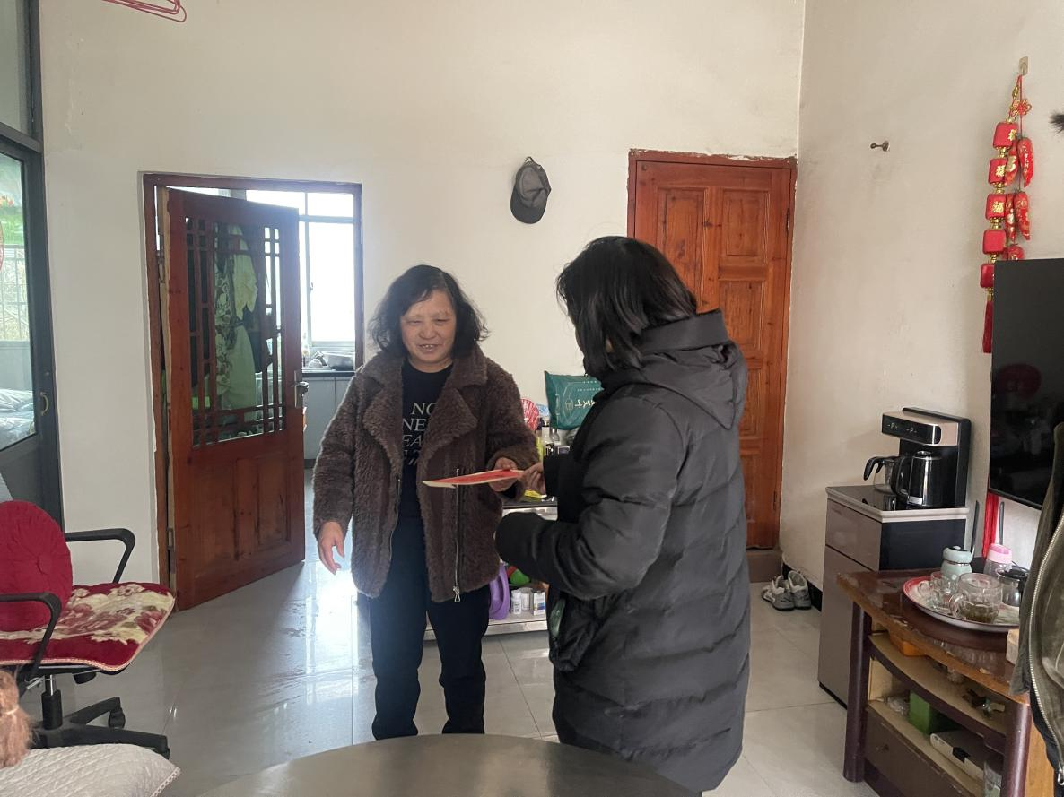 春节慰问暖人心 岁暮天寒情意浓—— 贵州省贵阳市乌当区新场镇开展春节走访慰问“五老”活动