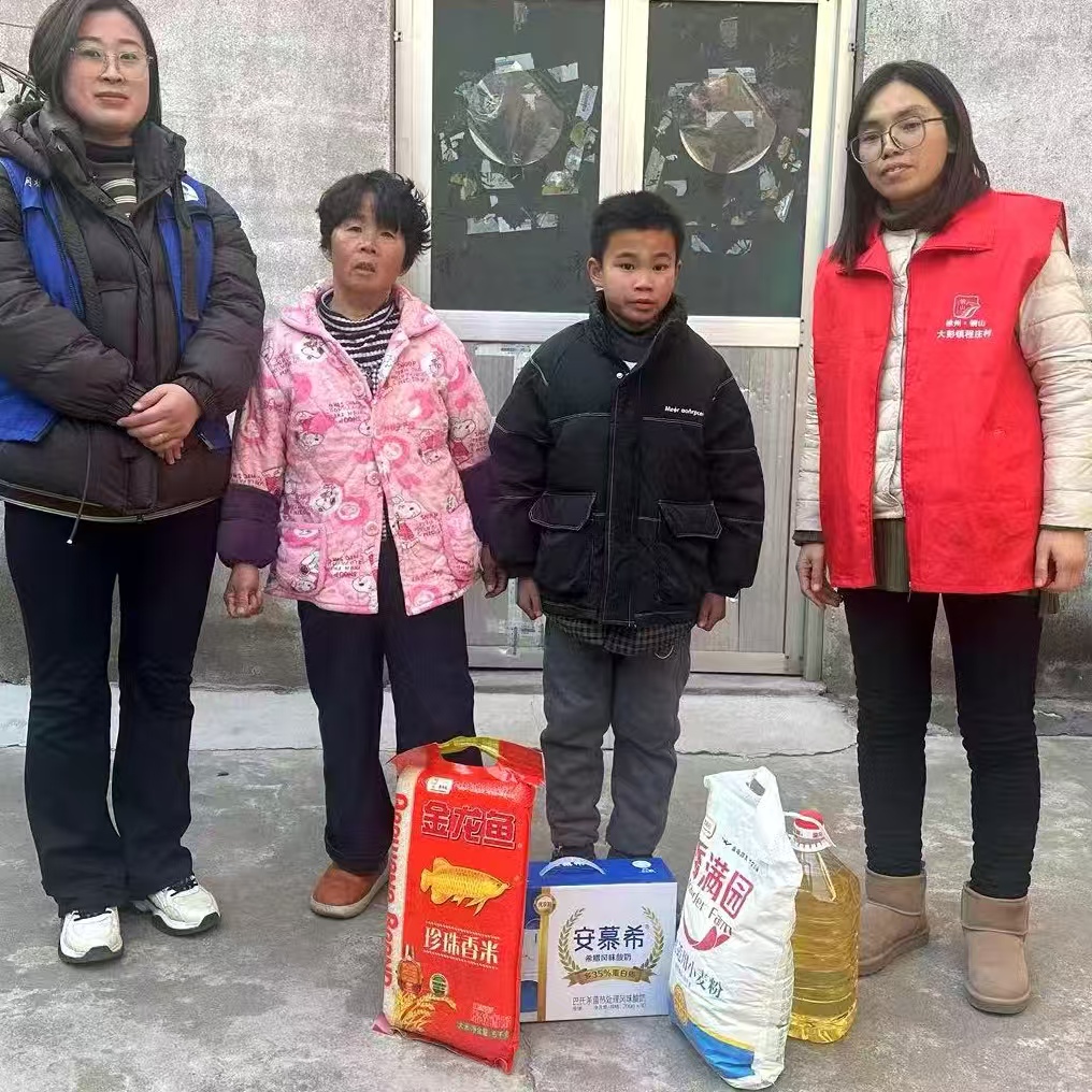 寒冬慰问暖心田，共助学子筑梦行——江苏省徐州市铜山区大彭镇关工委开展春节慰问活动