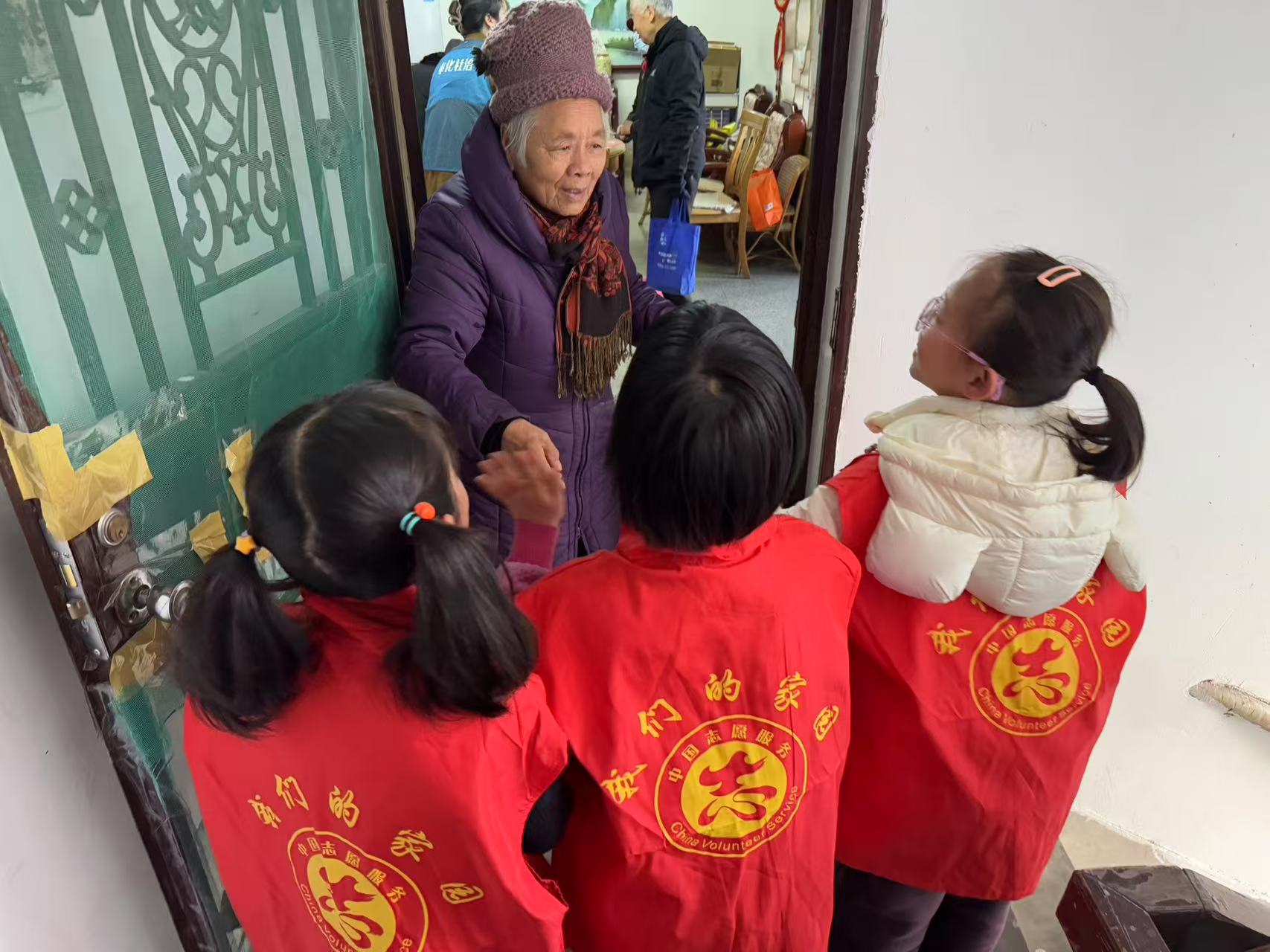 浙江省宁波市奉化区锦屏街道关工委开展春节慰问活动