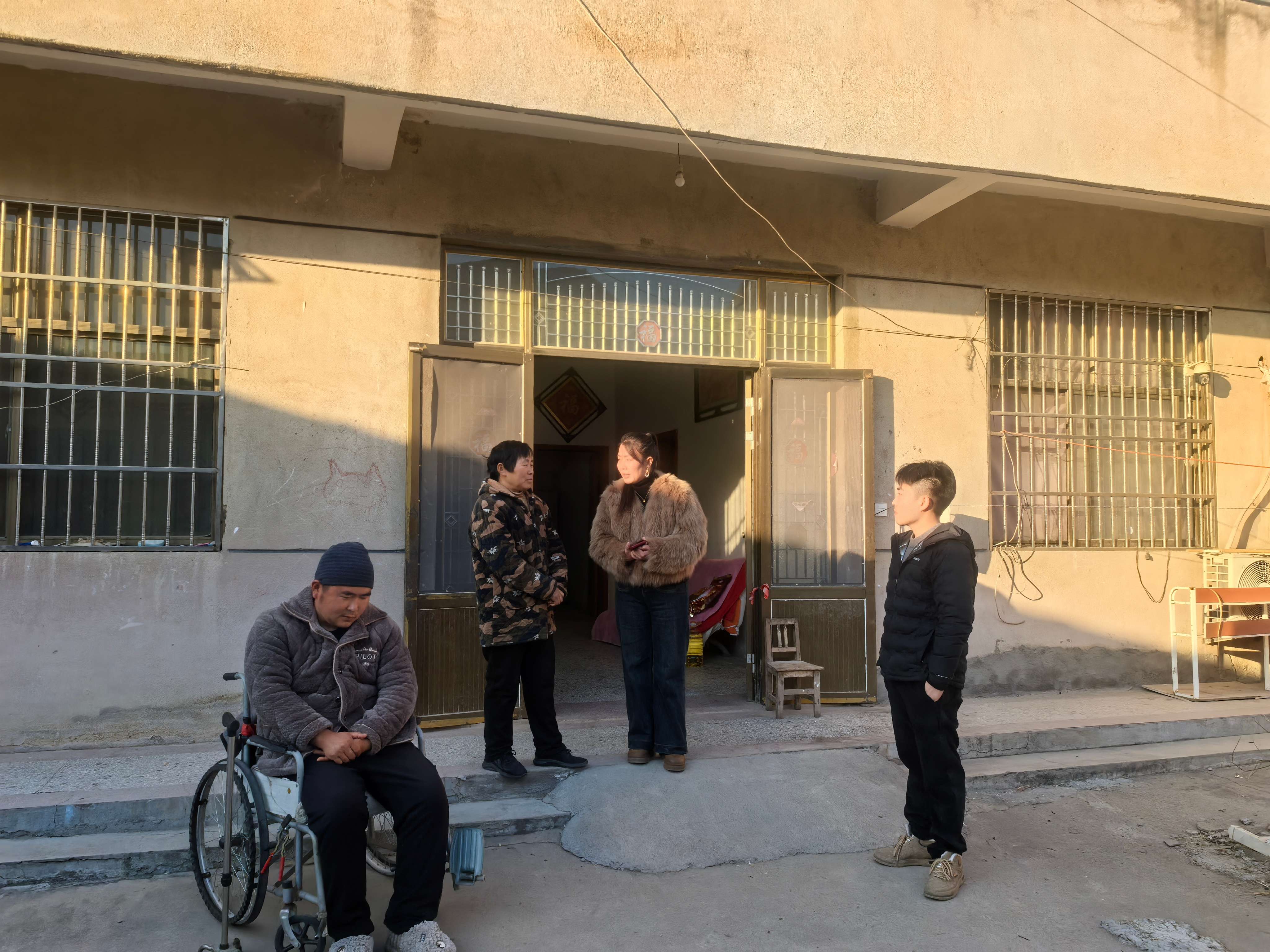 江苏省徐州经开区徐庄镇吴集村关工委开展走访慰问活动