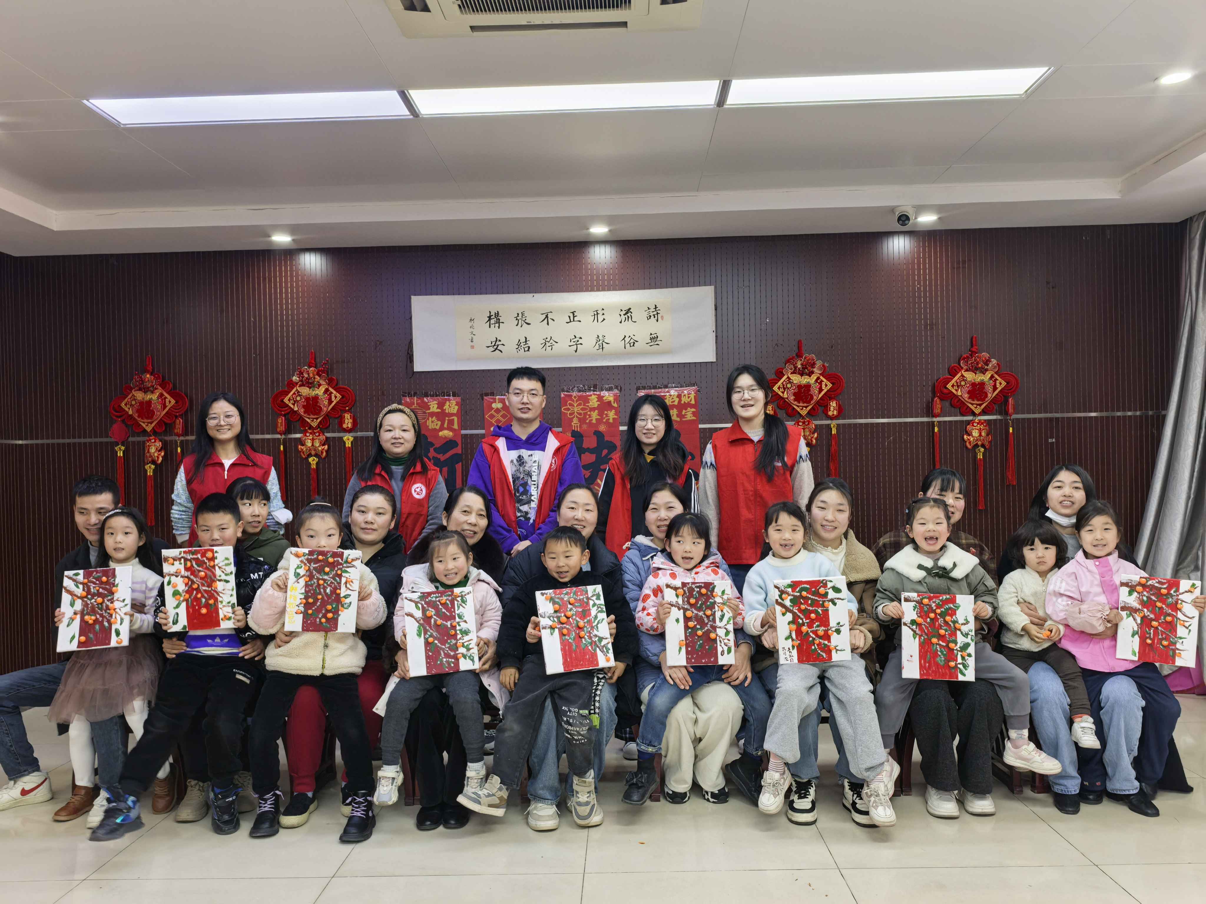 安徽省合肥市烟墩街道欣园社区关工委开展“喜迎新春‘柿柿’如意”绘画活动