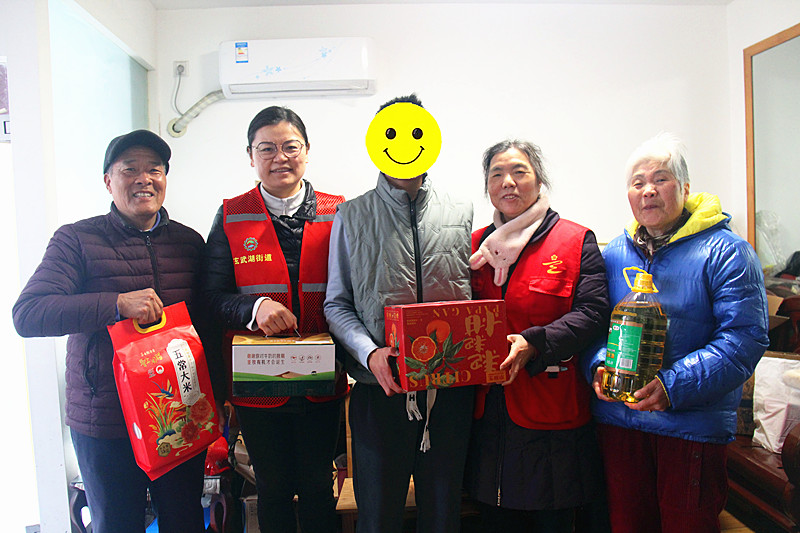 江苏省南京市玄武区玄武湖街道关工委联合开展春节走访慰问困境学生“爱心”行动