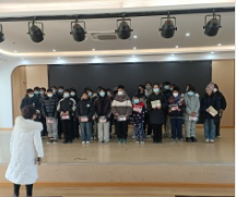 江苏省徐州市铜山区单集镇关工委开展“甘霖助学子，温情暖人间”活动