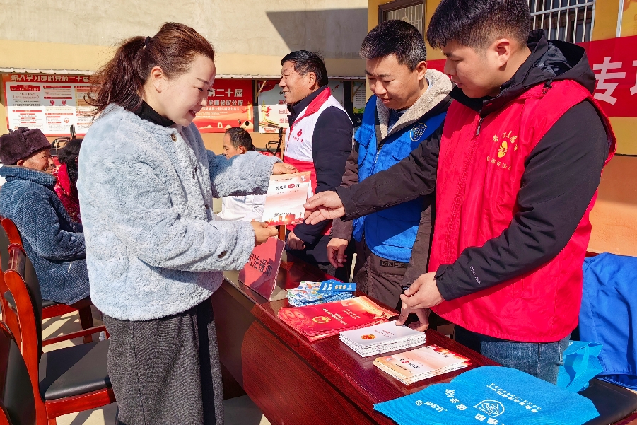 安徽省阜阳市阜南县于集乡关工委联合司法所开展“法治宣传进乡村”主题活动走进付岗村