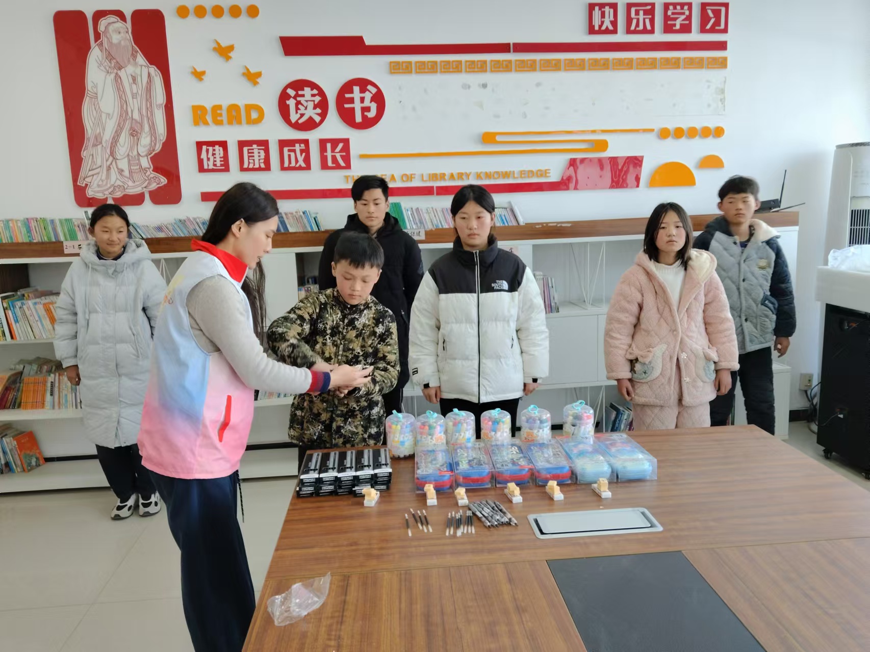 书香辞旧岁 悦读迎新年