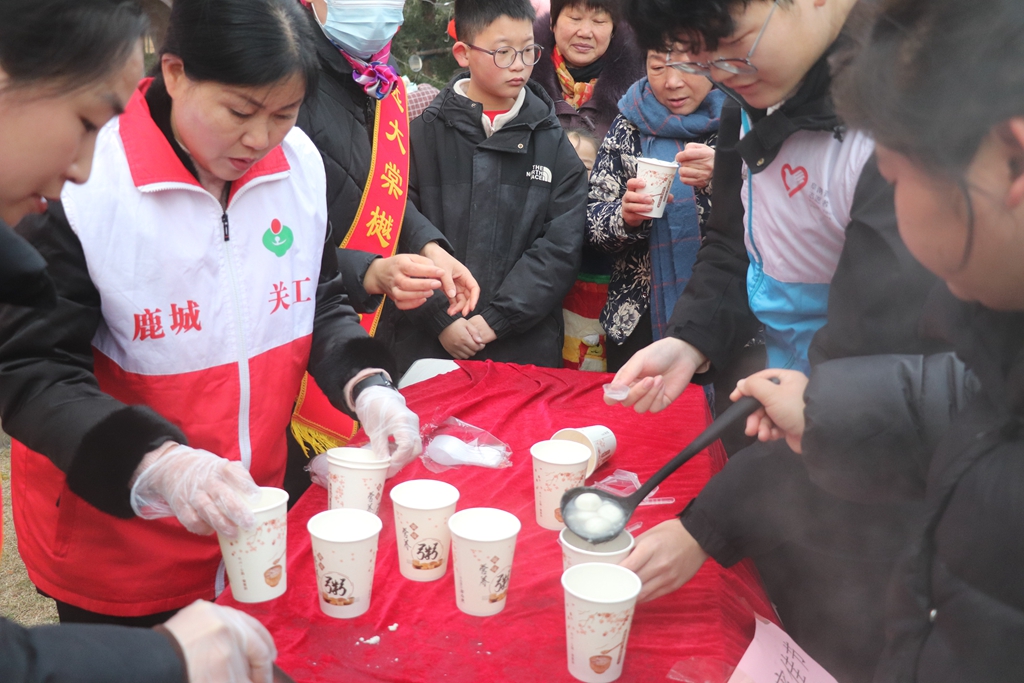 安徽省阜阳市阜南县鹿城镇城北社区开展“趣味猜字谜 欢喜闹元宵”活动