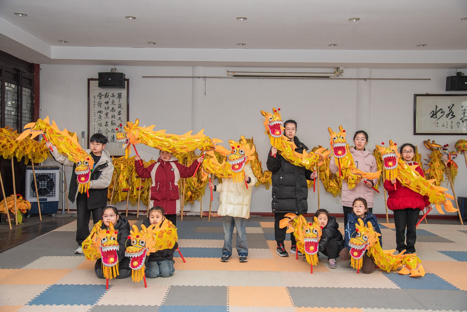 江苏省无锡市惠山区玉祁街道玉东村关工委：龙舞闹元宵  非遗绽光彩