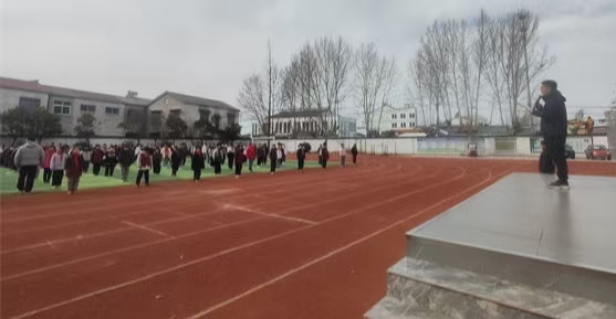 培育好习惯，开启新征程——江苏省徐州市铜山区汉王镇虎腰小学关工委举行春季开学典礼