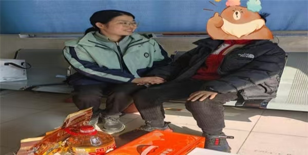 江苏省徐州市铜山区汉王镇小学中心校关工委开展“铜山妈妈”走访慰问活动