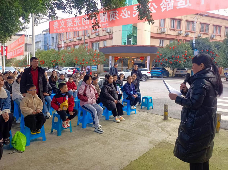 四川省泸州市江阳区况场街道况场社区关工委开展“传承红色基因 童心筑梦未来”活动