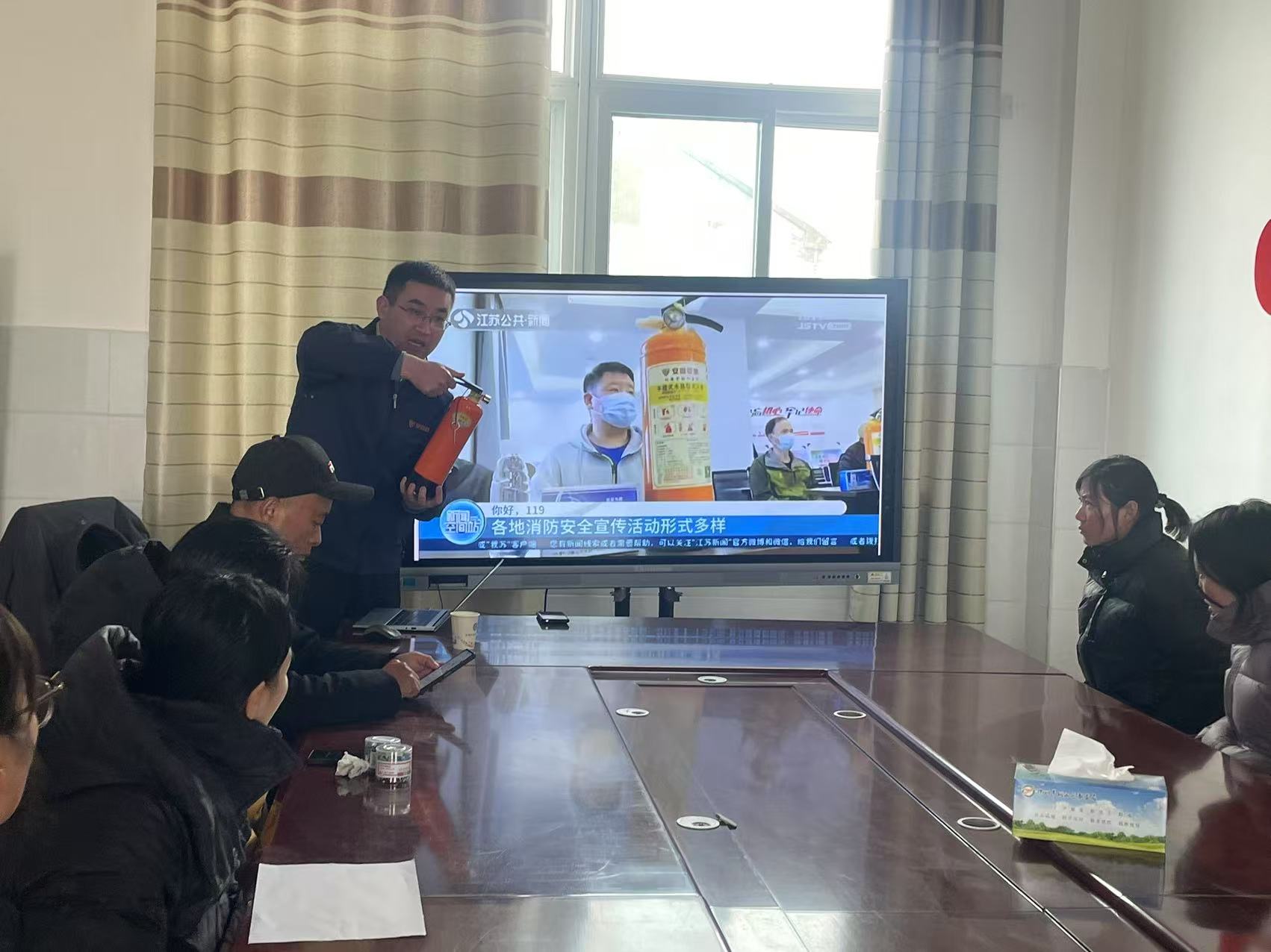 筑牢安全“防火墙” ——江苏省徐州市铜山区何桥镇赵庄小学关工委开展校园消防应急专题培训