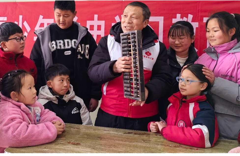 小小算盘大智慧，非遗文化展魅力——安徽省阜阳市阜南县于集乡关工委开展“非遗文化”主题教育活动