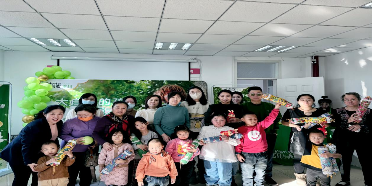 大庆市让胡路区创业街道创业一社区关工小组开展“孝老爱亲 健康动手做”手工艾草枕头DIY活动