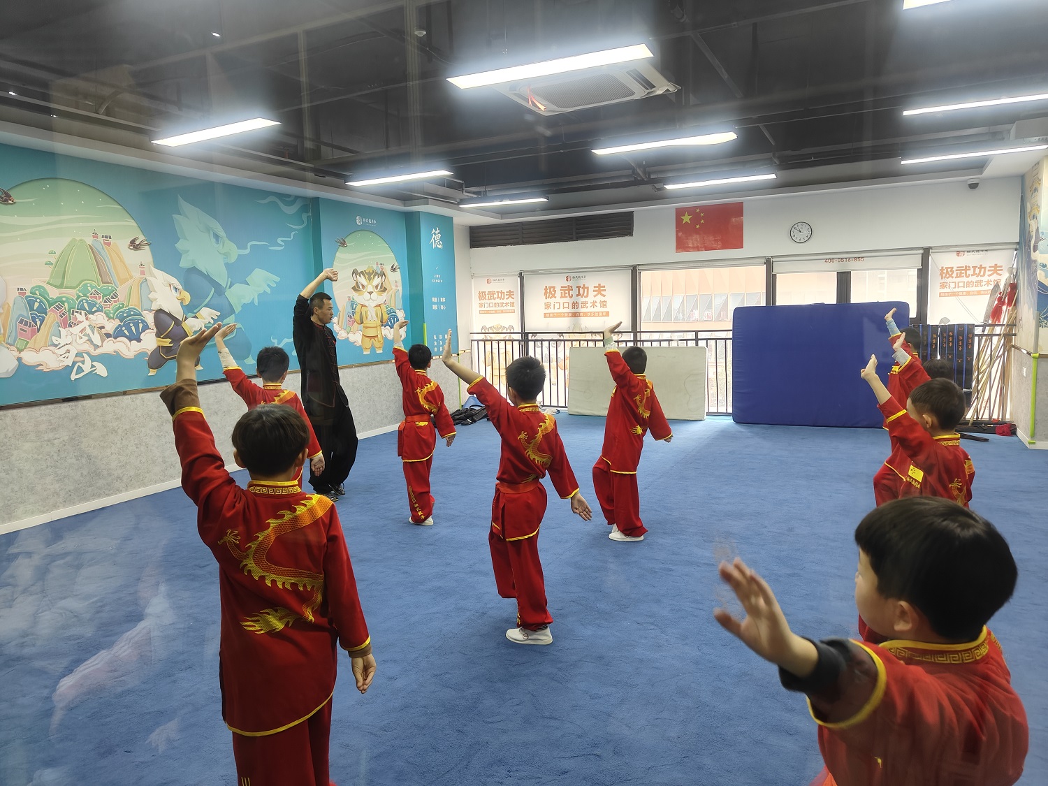 江苏省徐州市经开区徐庄镇张家村关工委开展“弘扬武术精神 健体魄强国志”