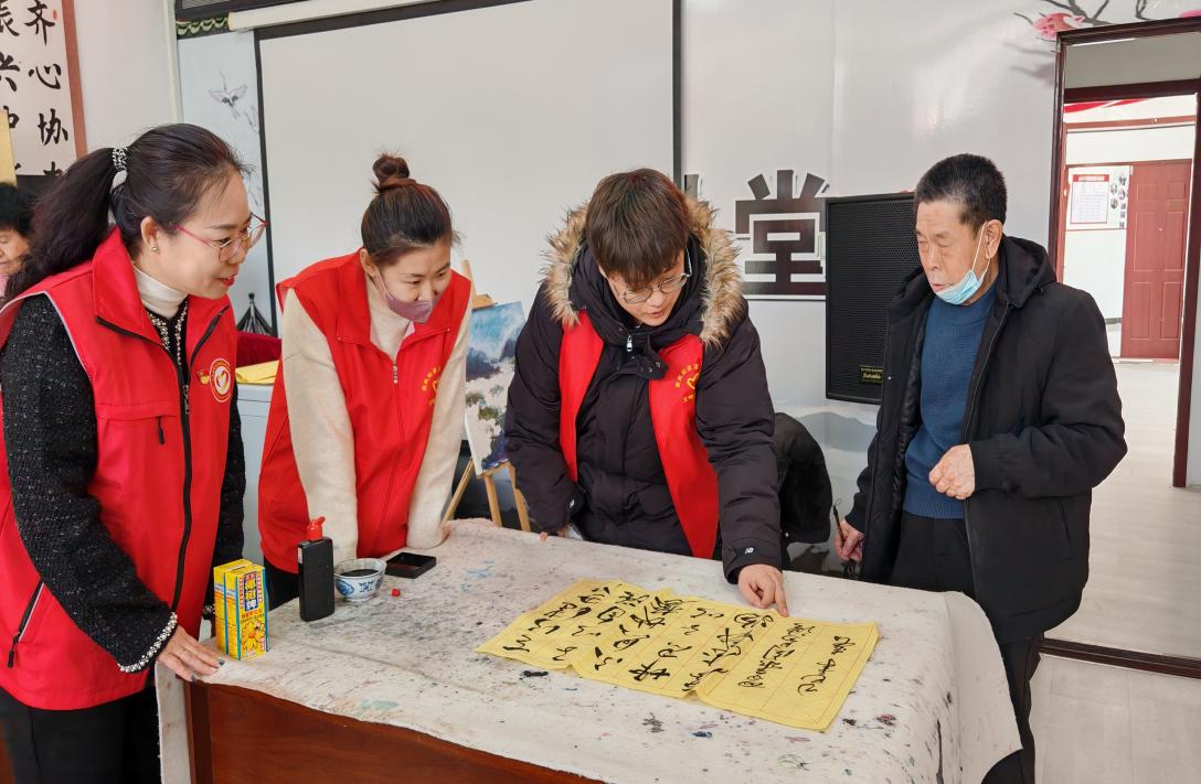 黑龙江省大庆市让胡路区关工委联合团区委开展“青伴夕阳  伙伴计划”志愿服务活动