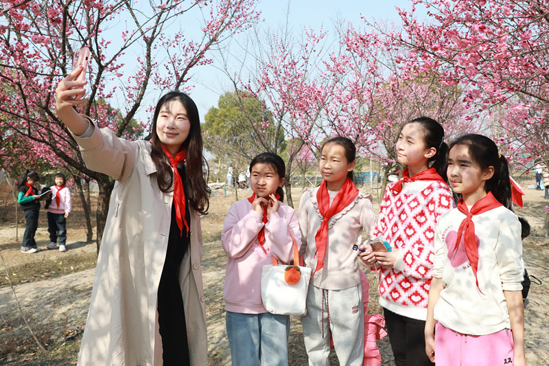 龙抬头！红领巾“五感”寻春探家乡