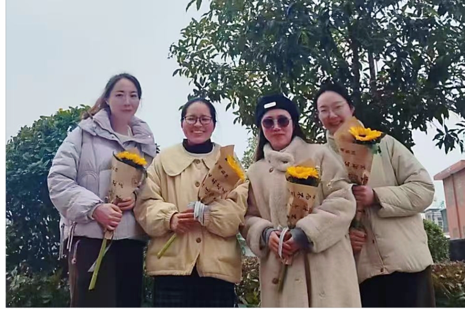 安徽省阜阳市阜南县于集乡教育关工委开展“一样的节日，不一样的精彩庆‘三八’节”活动