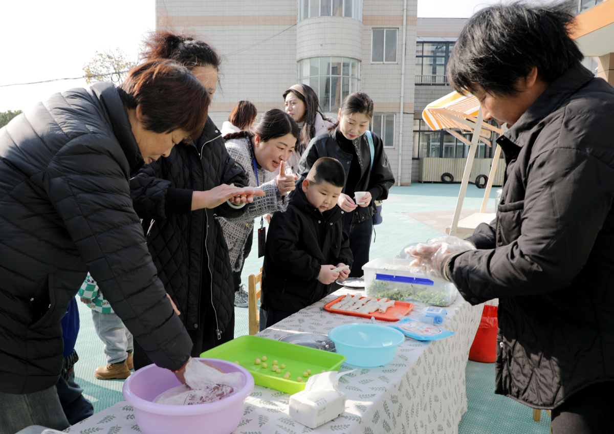 温情互动 致敬母爱