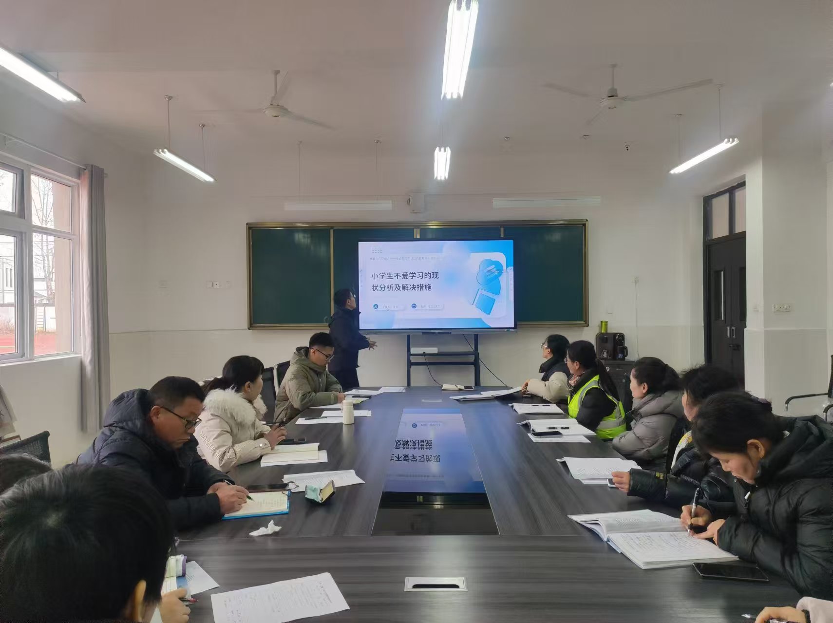 书香润心田，实践促成长——江苏省徐州市铜山区汉王镇虎腰小学小学关工委开展教师读书分享活动