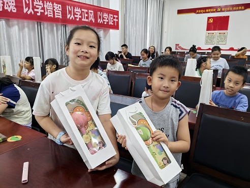 江苏省无锡市惠山区阳山镇光明村关工委“艾”润心田，师恩难忘