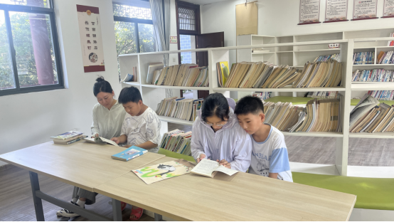 安徽省合肥市巢湖市散兵镇关工委开展“书香润民心 阅读伴我行”亲子阅读活动，共筑亲子成长书香纽带