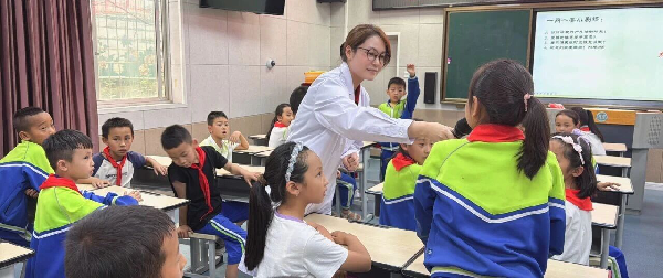 四川省凉山彝族自治州喜德县关工委聚焦校园眼健康 共护孩童“明眸”未来