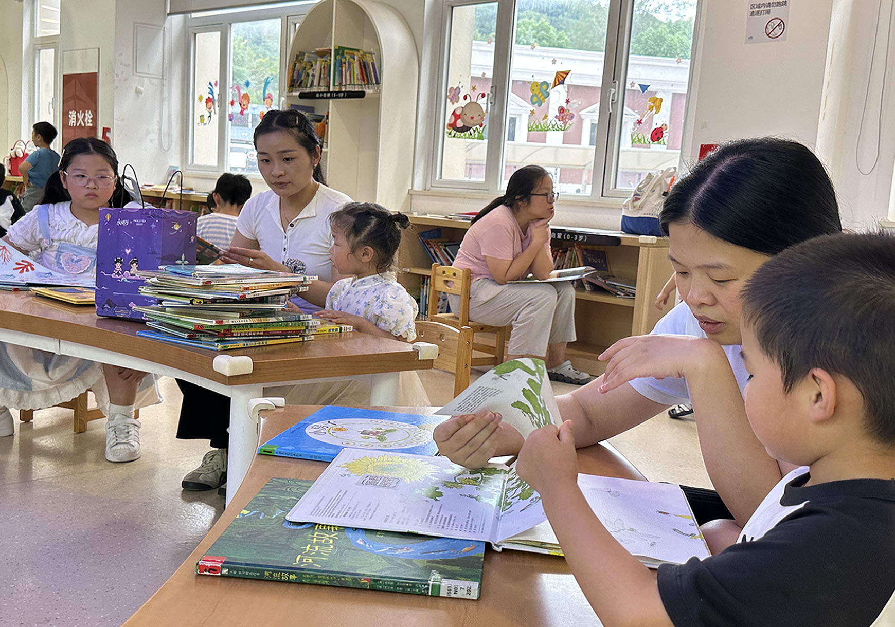 江苏省徐州市经开区徐庄镇岳庄村关工委开展“共沐书香 阅见美好”