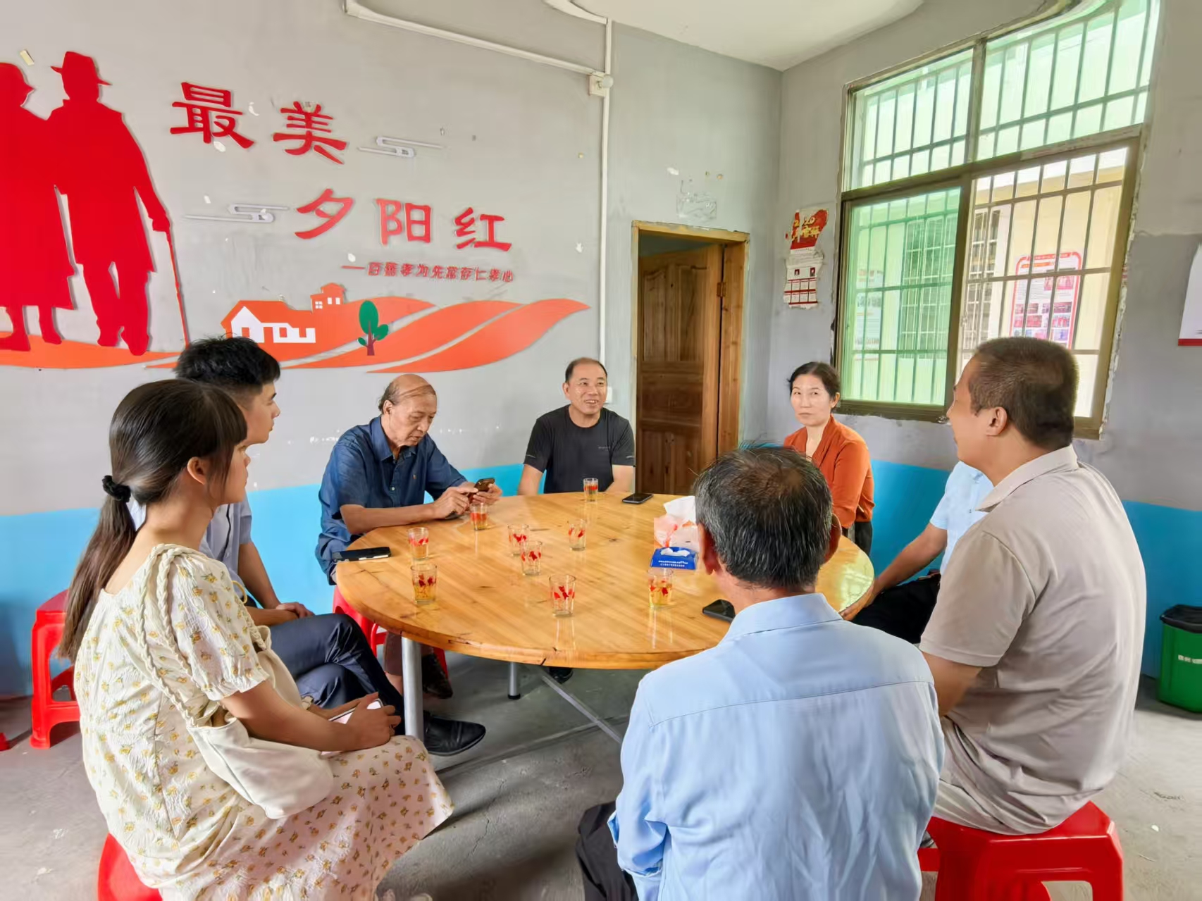 江西省赣州市会昌县关工委深入庄口镇龙化村调研，推动“大手拉小手”落地见效