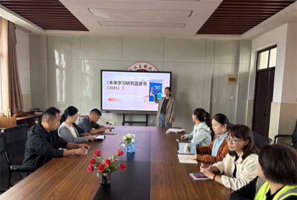 江苏省徐州市铜山区汉王镇北望小学关工委开展教师读书分享活动