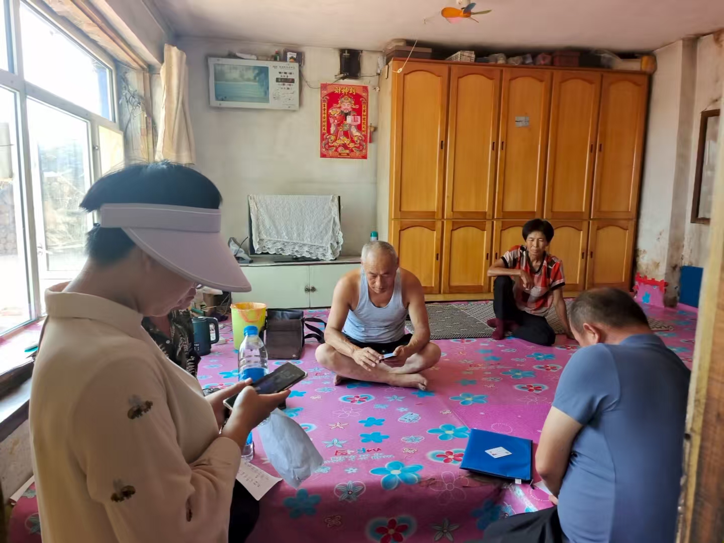 黑龙江省牡丹江市宁安市三陵乡关工委开展“情系退休老干部，双节慰问暖人心”走访慰问活动