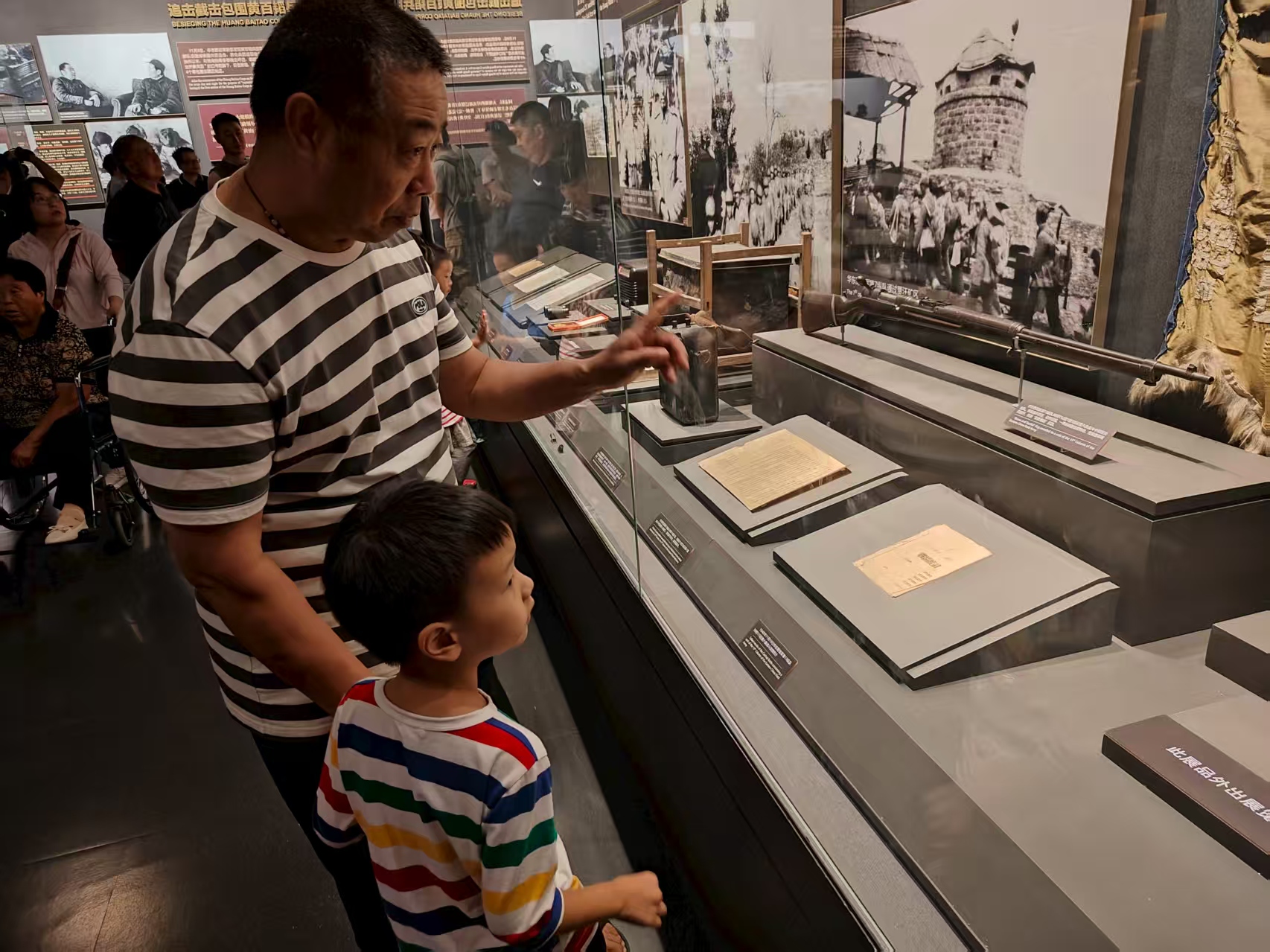 江苏省徐州市经济技术开发区徐庄镇徐庄村关工委开展“纪念馆里的‘文物故事汇’”实境研学活动