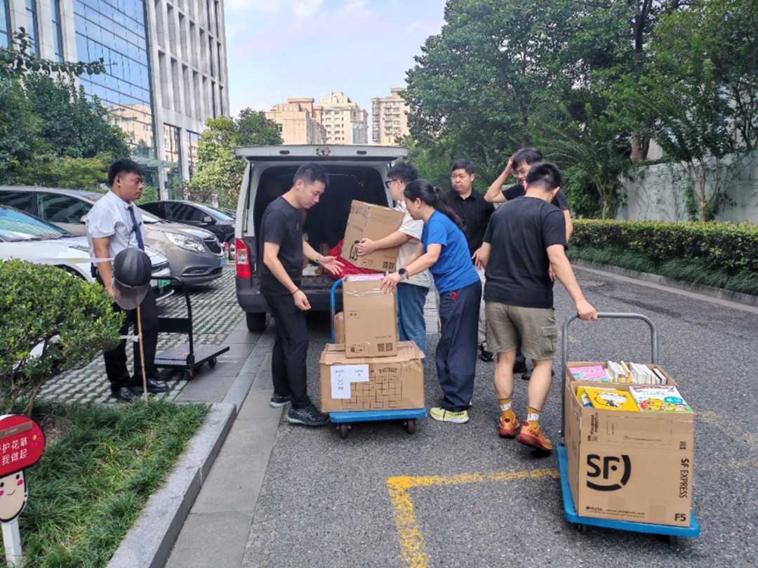 四川省凉山彝族自治州昭觉县关工委：牵线搭桥传书香，助力学子逐梦行