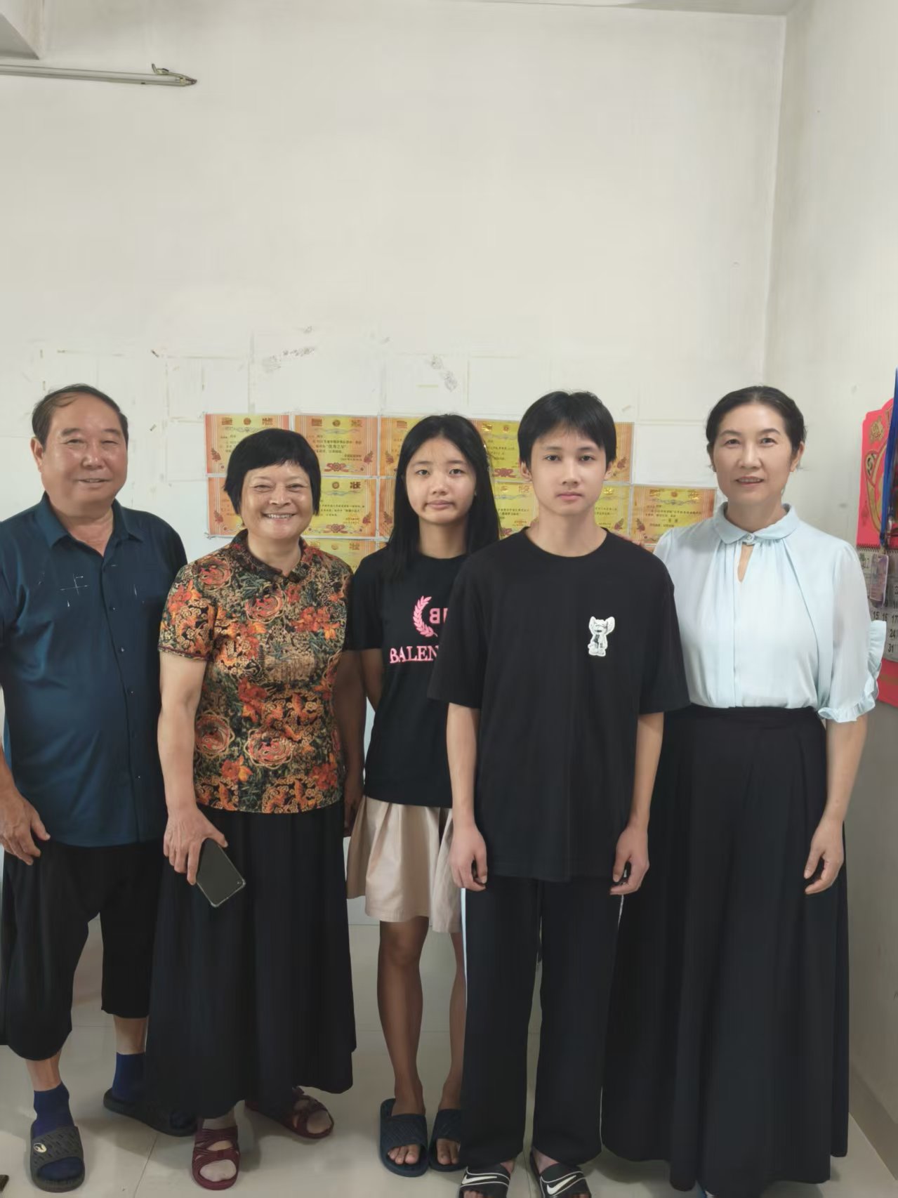 江西省赣州市会昌县关工委国庆家访暖人心，精准帮扶助成长